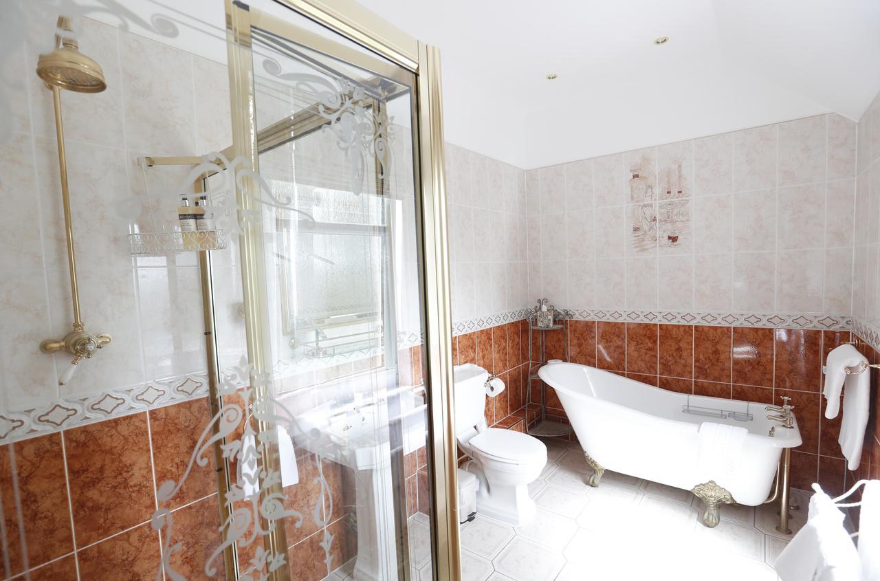 פיטלוצ'רי Roseburn B&B מראה חיצוני תמונה
